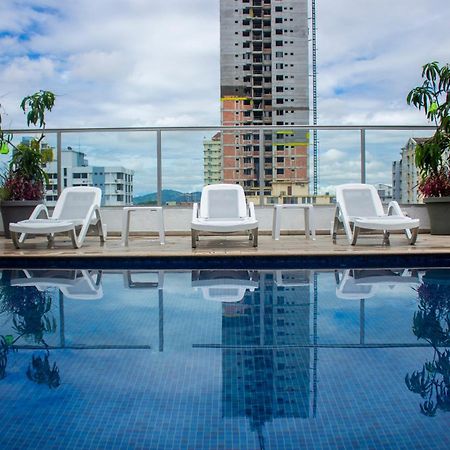 Ramada By Wyndham Panama Via Argentina Hotel Kültér fotó
