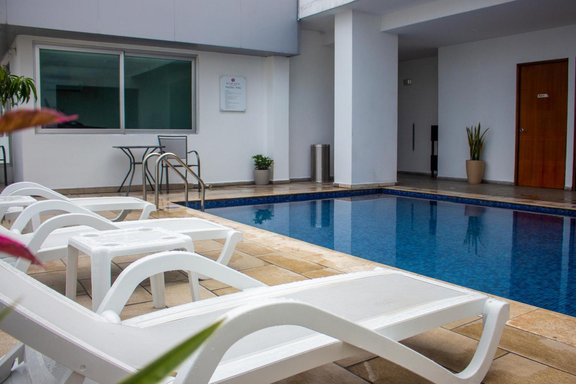 Ramada By Wyndham Panama Via Argentina Hotel Kültér fotó