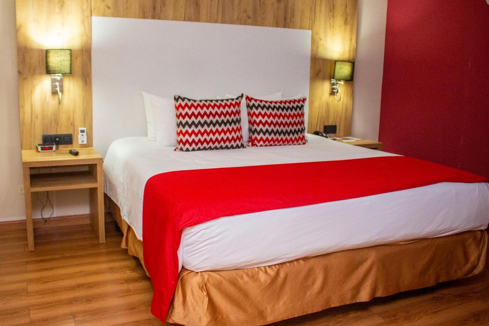Ramada By Wyndham Panama Via Argentina Hotel Kültér fotó