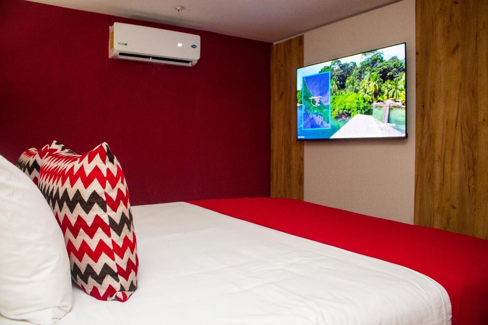 Ramada By Wyndham Panama Via Argentina Hotel Kültér fotó
