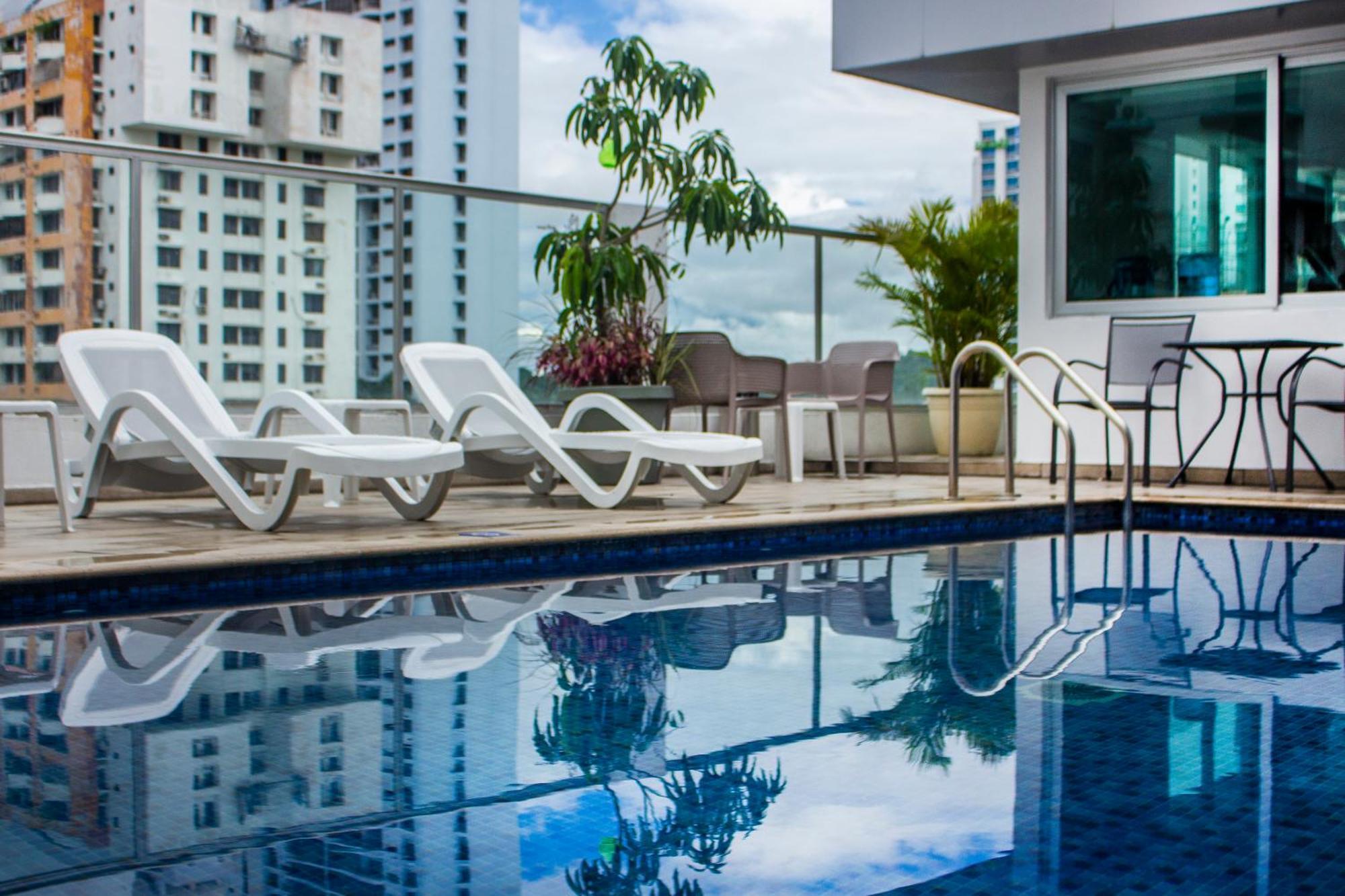 Ramada By Wyndham Panama Via Argentina Hotel Kültér fotó