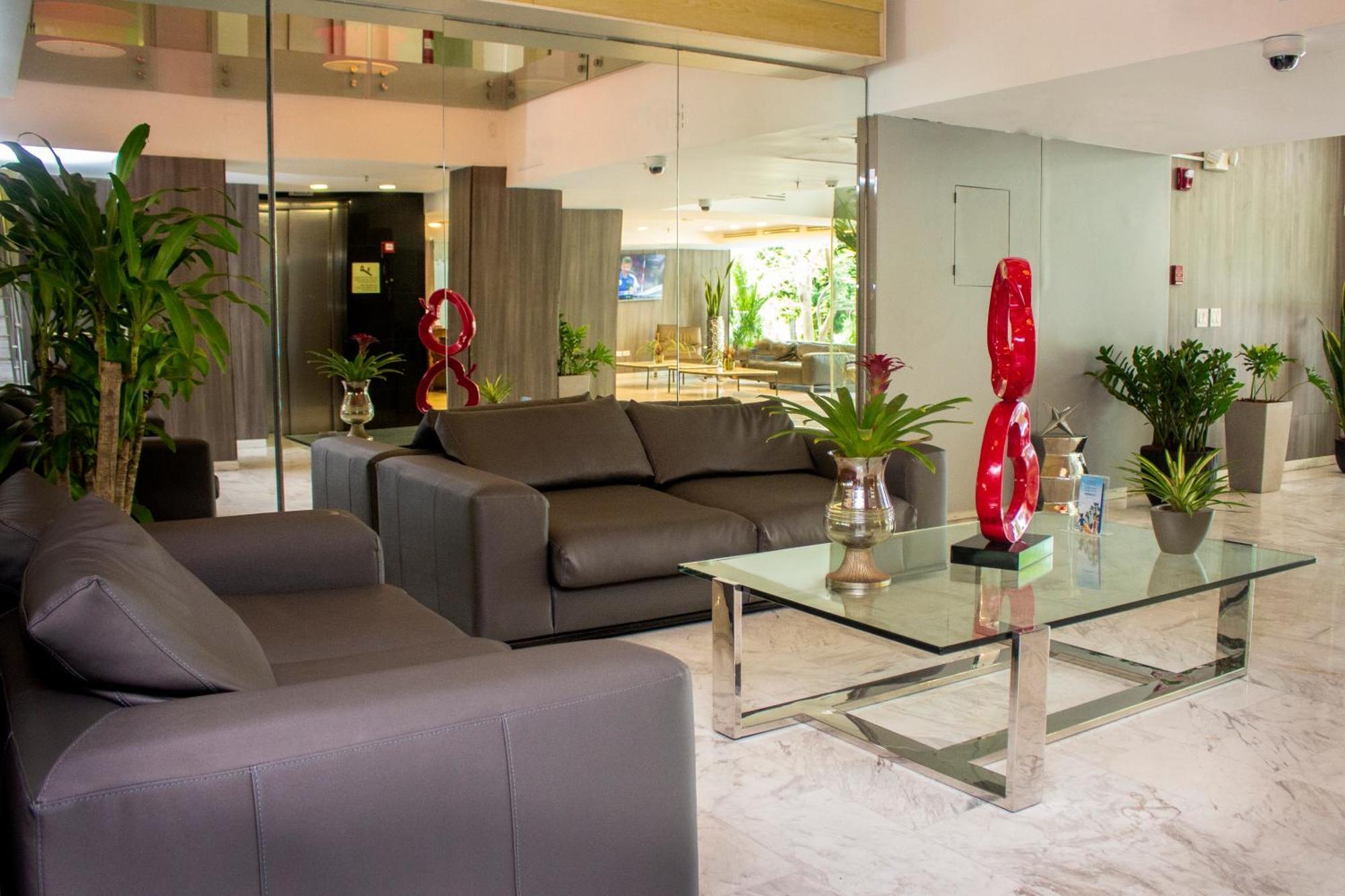 Ramada By Wyndham Panama Via Argentina Hotel Kültér fotó