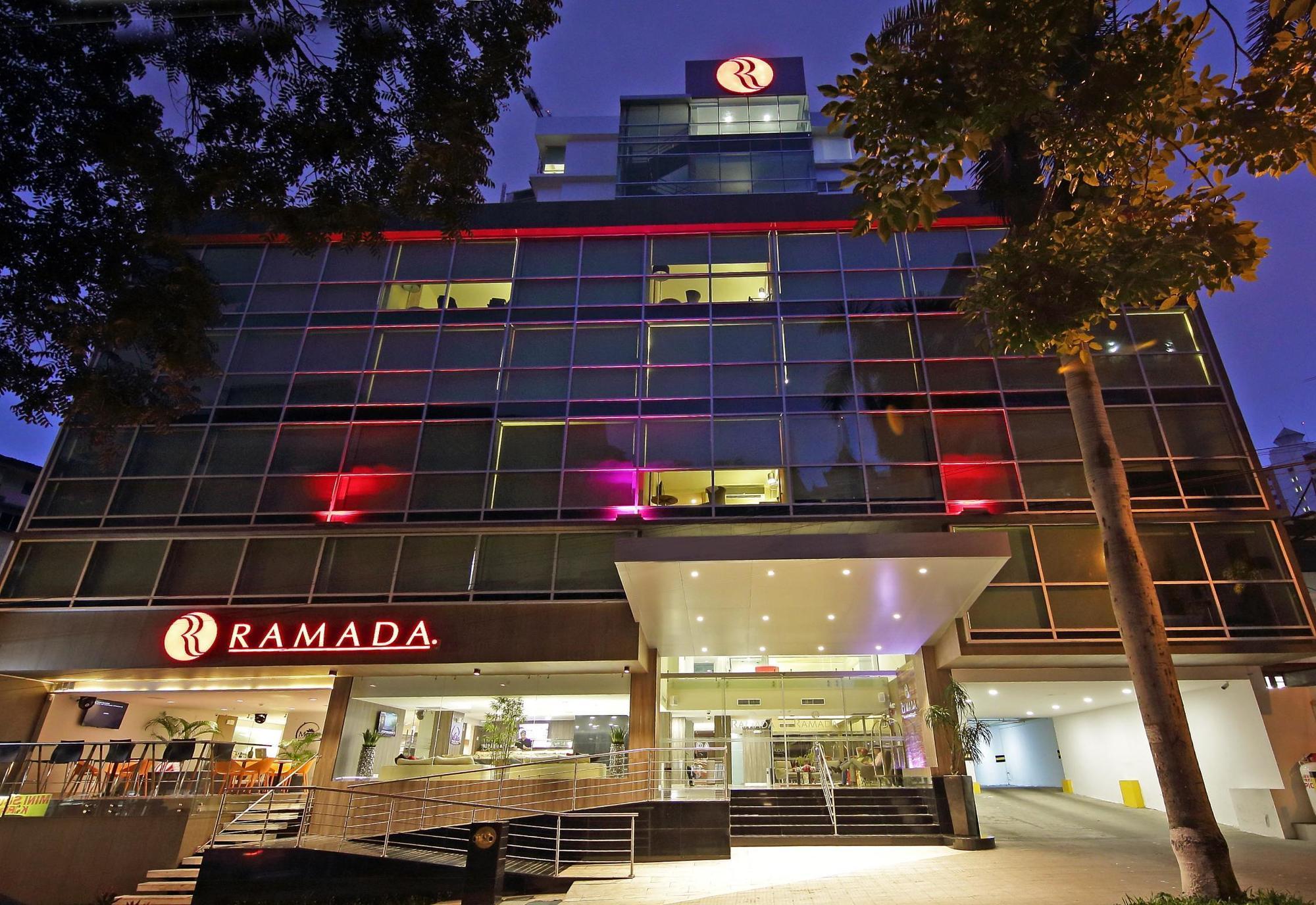 Ramada By Wyndham Panama Via Argentina Hotel Kültér fotó